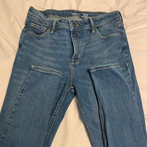 Old Navy rockstar skinny jeans- high rise
